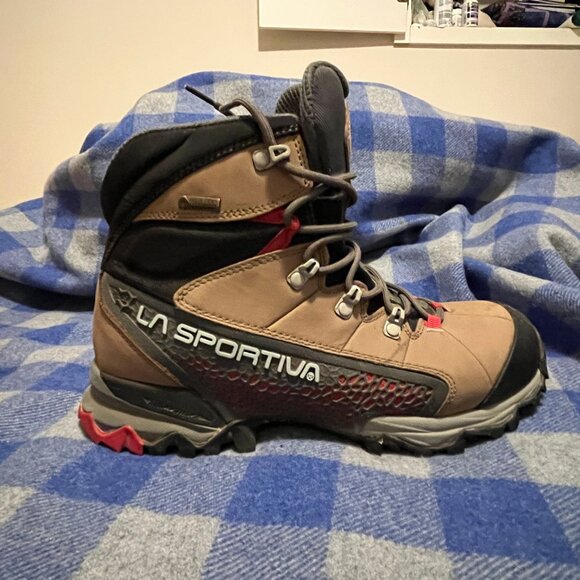 Hiking boots, Women's, La Sportiva, Nucleo High II GTX - Picture 3 of 16